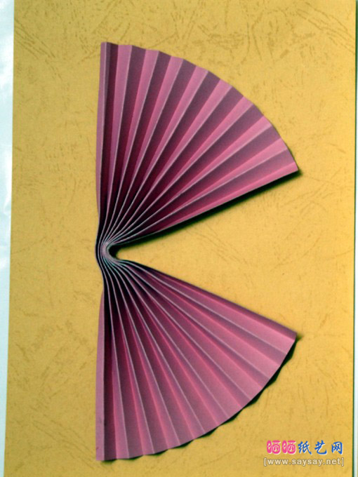 实用心形折扇扇子手工折纸方法图文教程