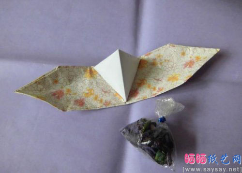 逼真的端午节粽子折纸方法教程