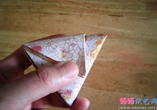 逼真的端午节粽子折纸方法教程