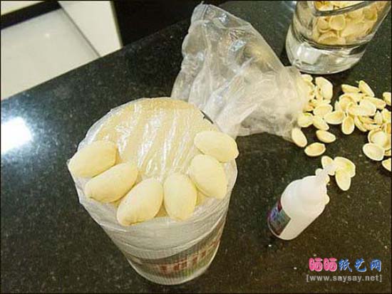 废物利用DIY开心果手工制作创意花瓶图片步骤4