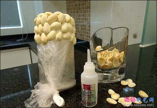 废物利用DIY开心果手工制作创意花瓶图片步骤6