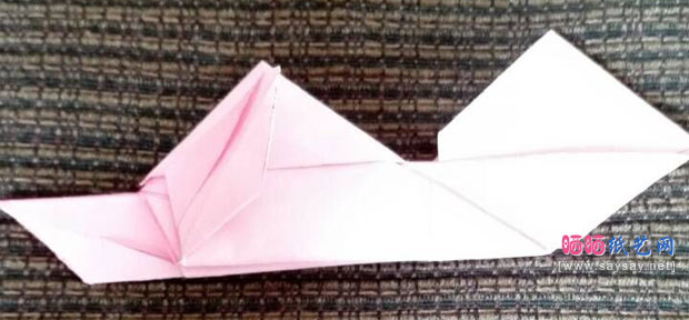 可爱小兔子鞋折纸图文教程 第19步