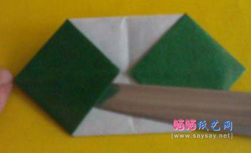 端午节折纸教程 可爱的三角粽子的折法