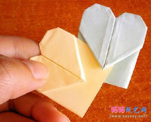 纸艺爱心型四叶草手工折纸图文教程