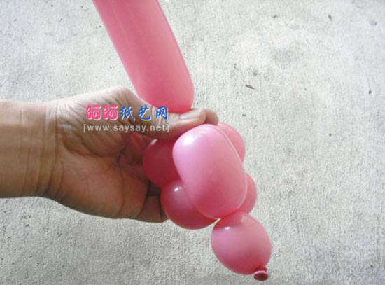 气球制作可爱的七星螵虫气球手环图片步骤8