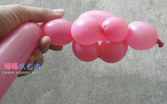 气球制作可爱的七星螵虫气球手环图片步骤10