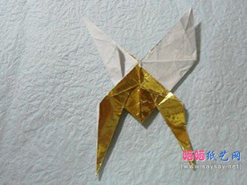 蝴蝶折纸大全之HTQ蝴蝶的折法图文教程