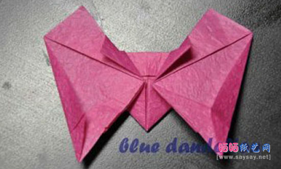 纸币折纸系列教程之蝴蝶爱心手工折纸图片教程