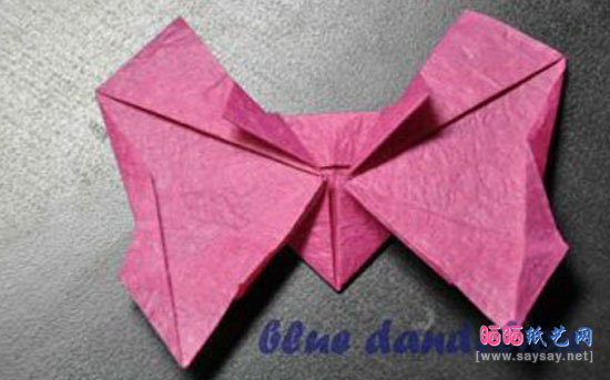 纸币折纸系列教程之蝴蝶爱心手工折纸图片教程