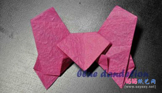 纸币折纸系列教程之蝴蝶爱心手工折纸图片教程