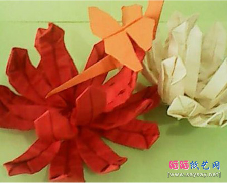 简单组合折纸凌乱的莲花折法实拍教程