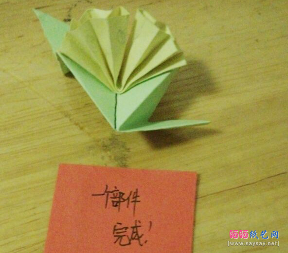 美爆了的五角星花球组合折纸实拍教程 第43步