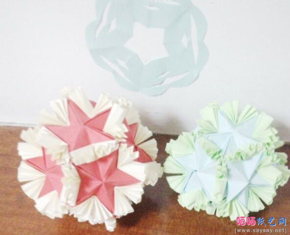 美爆了的五角星花球组合折纸实拍教程 第44步
