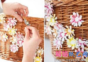 用废弃易拉罐DIY手工制作装饰花朵方法教程