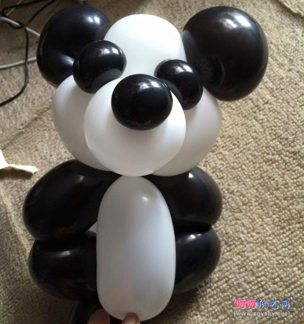 可爱熊猫气球造型制作图文教程