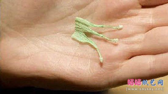 皱纹纸手工制作素雅仿真花DIY教程