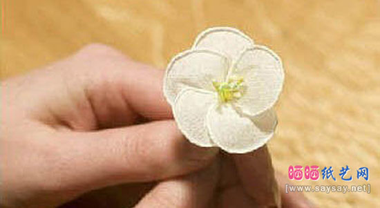 皱纹纸手工制作素雅仿真花DIY教程