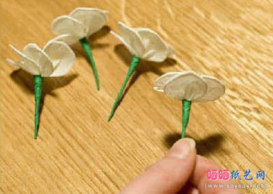 皱纹纸手工制作素雅仿真花DIY教程