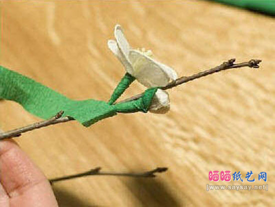 皱纹纸手工制作素雅仿真花DIY教程