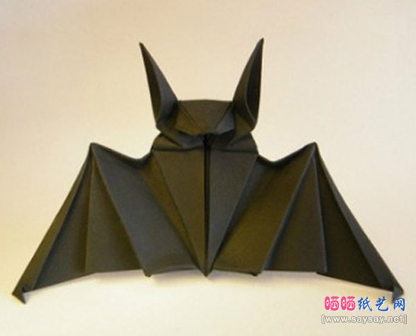 动物折纸大全之逼真的蝙蝠手工折纸图谱教程完成效果图