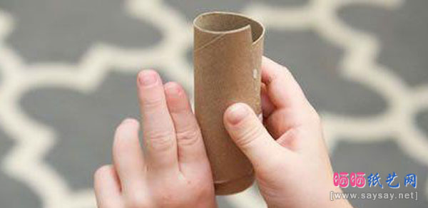 假期儿童手工：卷纸芯筒旧物改造DIY忍者神龟手指木偶玩具的手工制作教程