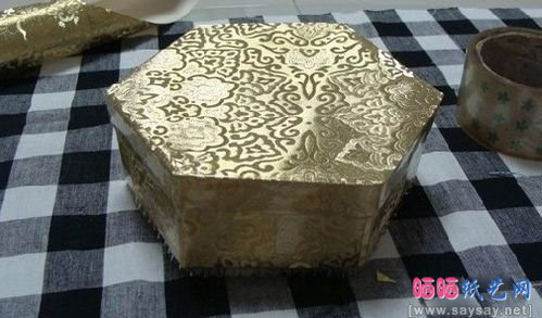 利用废弃银行卡会员卡制作漂亮实用的收纳盒方法教程