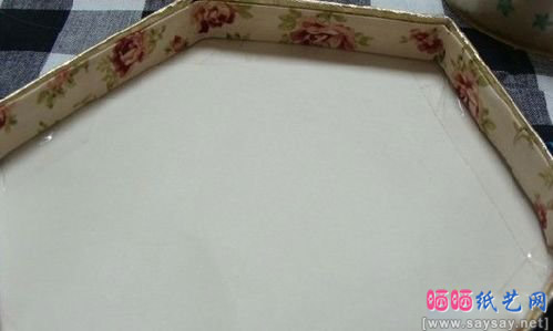 利用废弃银行卡会员卡制作漂亮实用的收纳盒方法教程