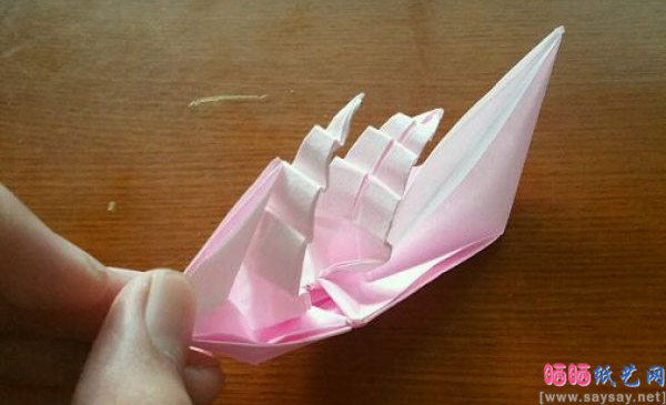 漂亮精致的帆船折纸方法教程