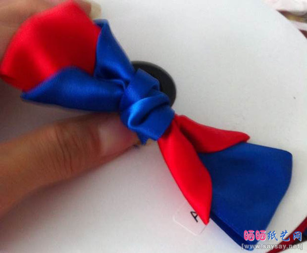 双三角形撞色丝带蝴蝶结发夹制作图文教程 第13步