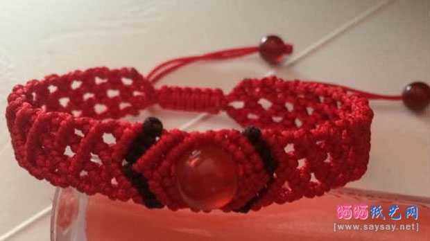 斜卷结手工编织众星捧月手绳制作方法 第37步