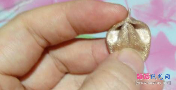 金秋发饰制作教程之珠心五瓣花发夹DIY 第18步