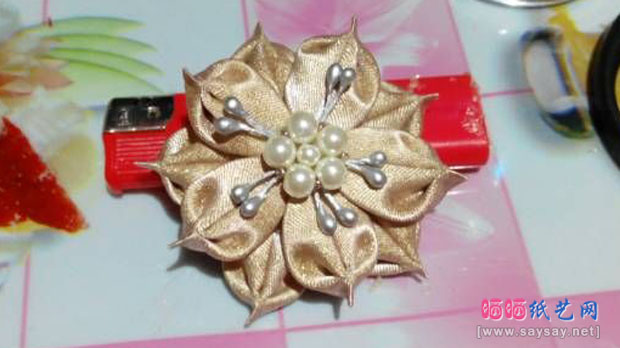 金秋发饰制作教程之珠心五瓣花发夹DIY 第25步