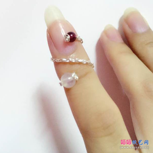 漂亮的银丝小尾戒的制作方法教程