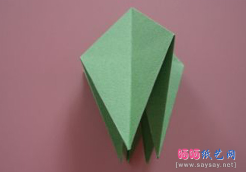 实拍折纸教程玫瑰花托的折纸方法图片步骤4