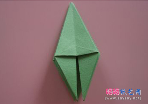 实拍折纸教程玫瑰花托的折纸方法图片步骤7