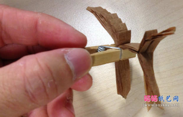 蚂蚁人手工折纸实拍教程图片步骤11