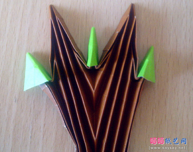 实拍漂亮的大树折纸教程