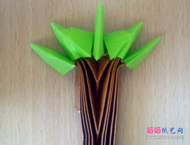 实拍漂亮的大树折纸教程