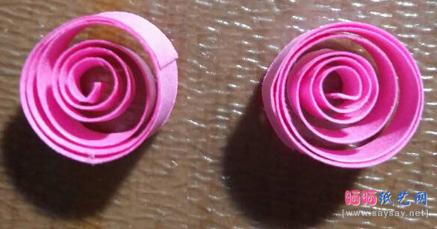 七夕祝福衍纸画制作方法 第6步