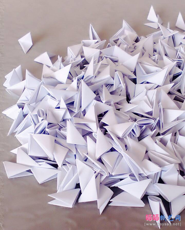 纸艺制作大白三角插折纸图文教程 第1步