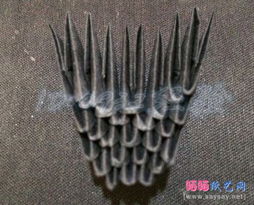 纸艺制作鹦鹉三角插折纸图文教程