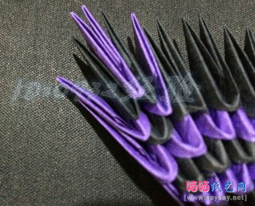 纸艺制作鹦鹉三角插折纸图文教程