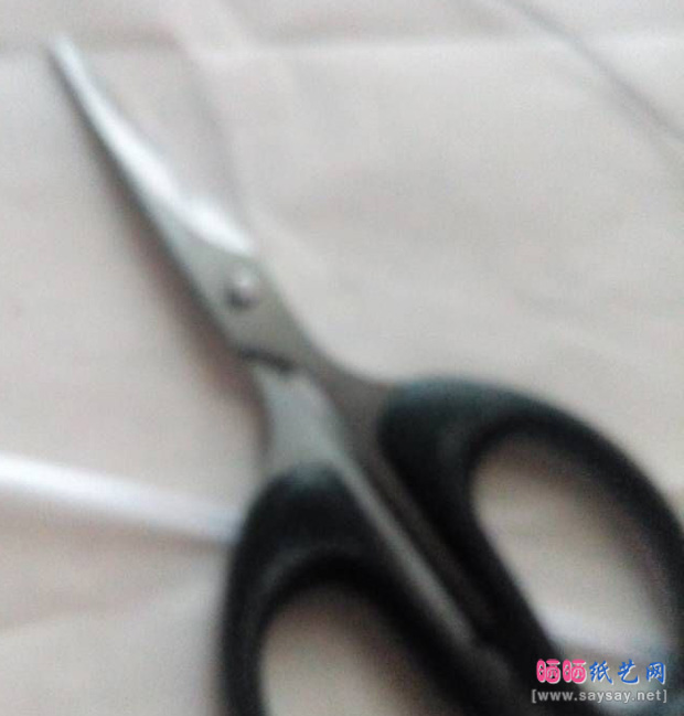 如何制作可爱蕾丝猫耳朵发箍 第4步