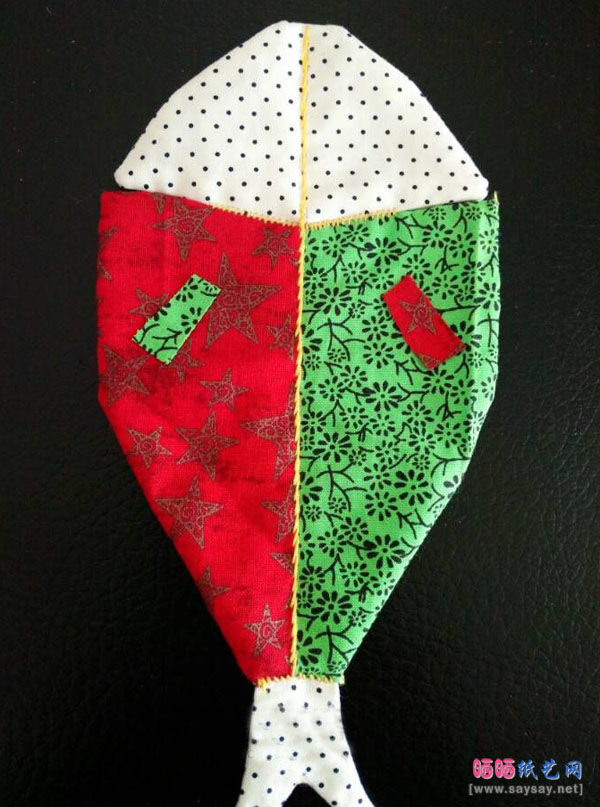 布艺鱼形杯垫的制作方法教程