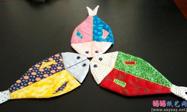 布艺鱼形杯垫的制作方法教程 布艺鱼形杯垫的制作方法教程