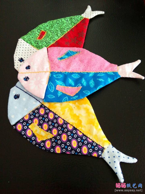 布艺鱼形杯垫的制作方法教程