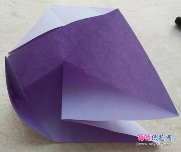 好玩的4D七彩弹簧盒子折纸 第16步