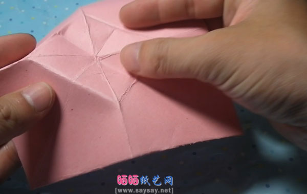 带尾巴的漂亮蝴蝶结折纸图文教程