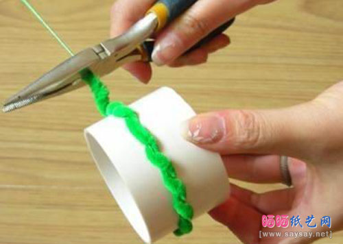 丝网花手工制作圣诞花环的方法教程