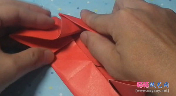 万圣节吸血鬼牙的折纸方法图解教程